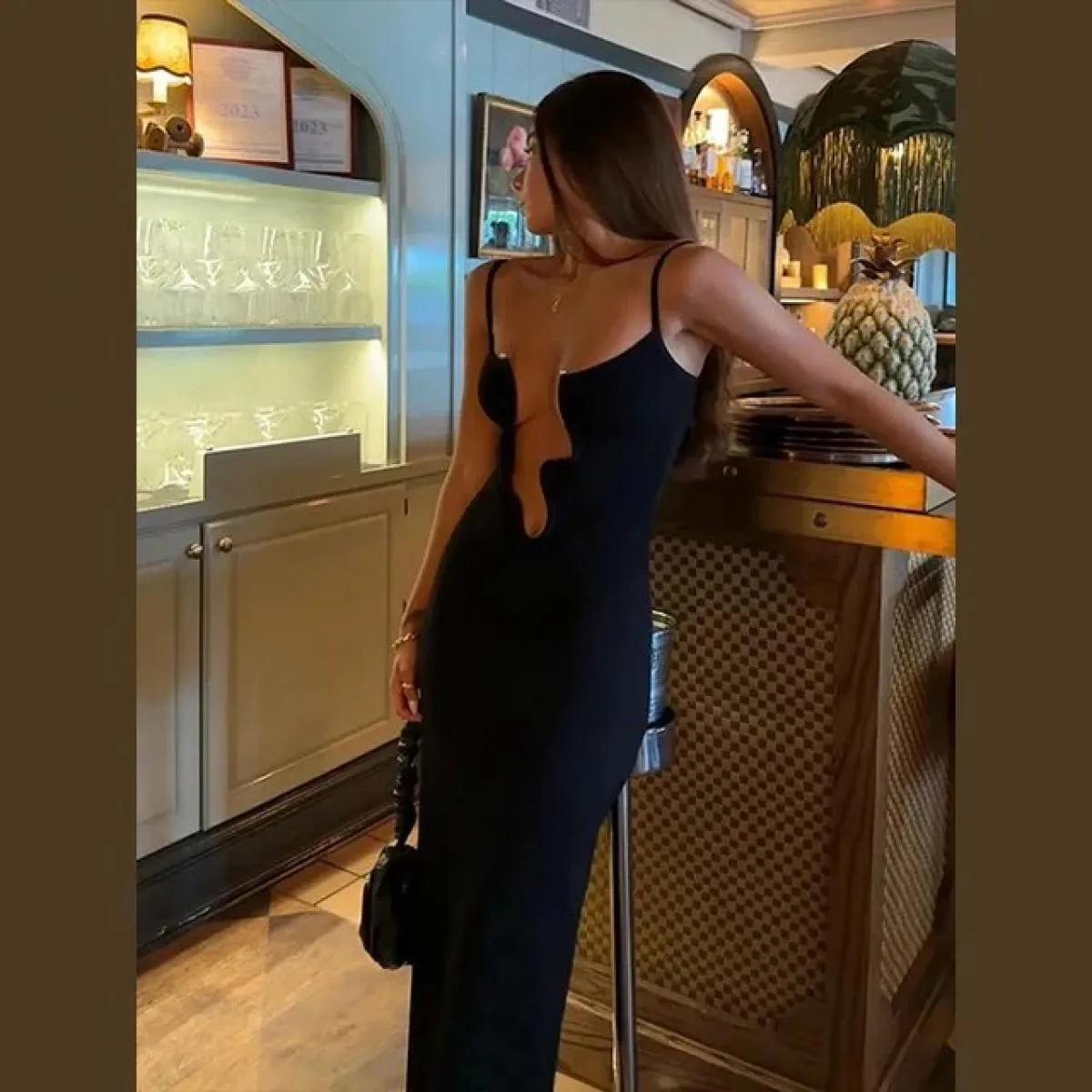 Abito maxi con scollo a V profondo moda per donna 2024 Abito longuette scava fuori slip Abito longuette aderente femminile elega